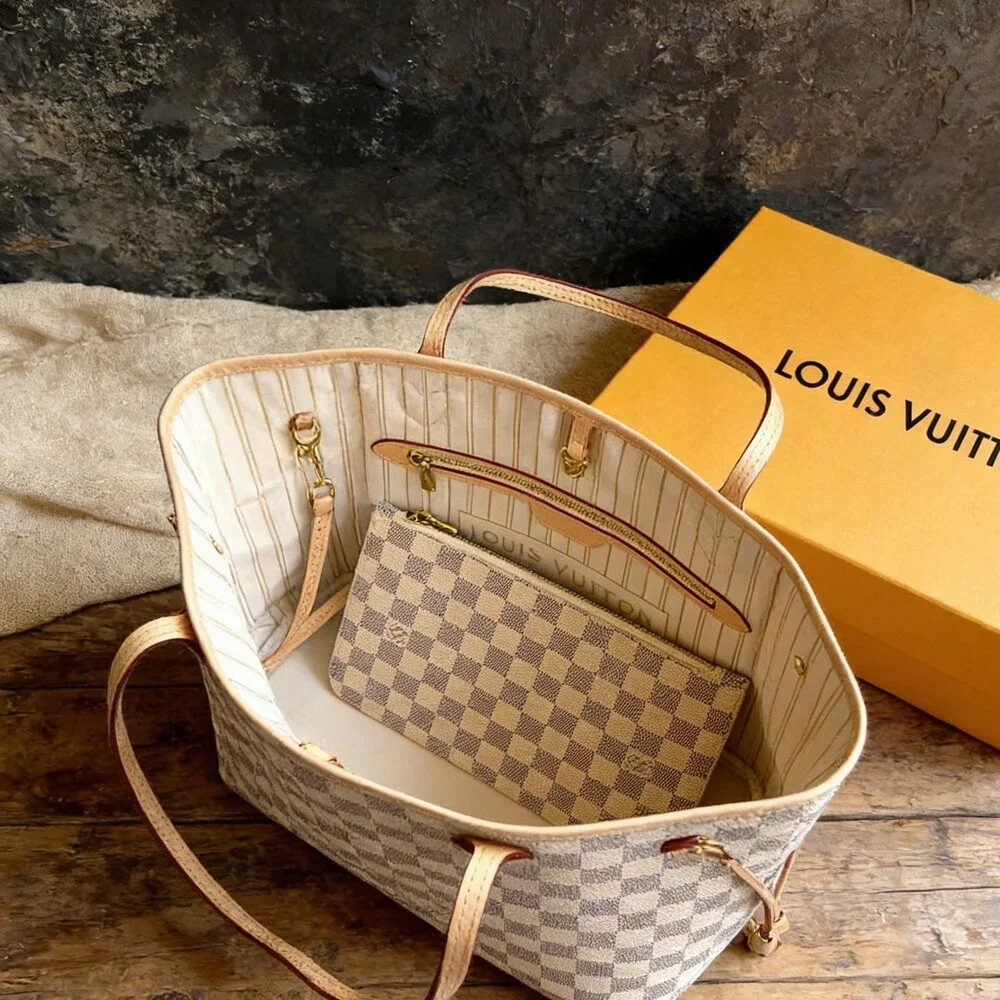 Louis Vuitton Neverfull Beige Lining Bag